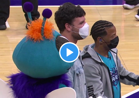Veteran wins a brand new home at halftime of Charlotte Hornets game